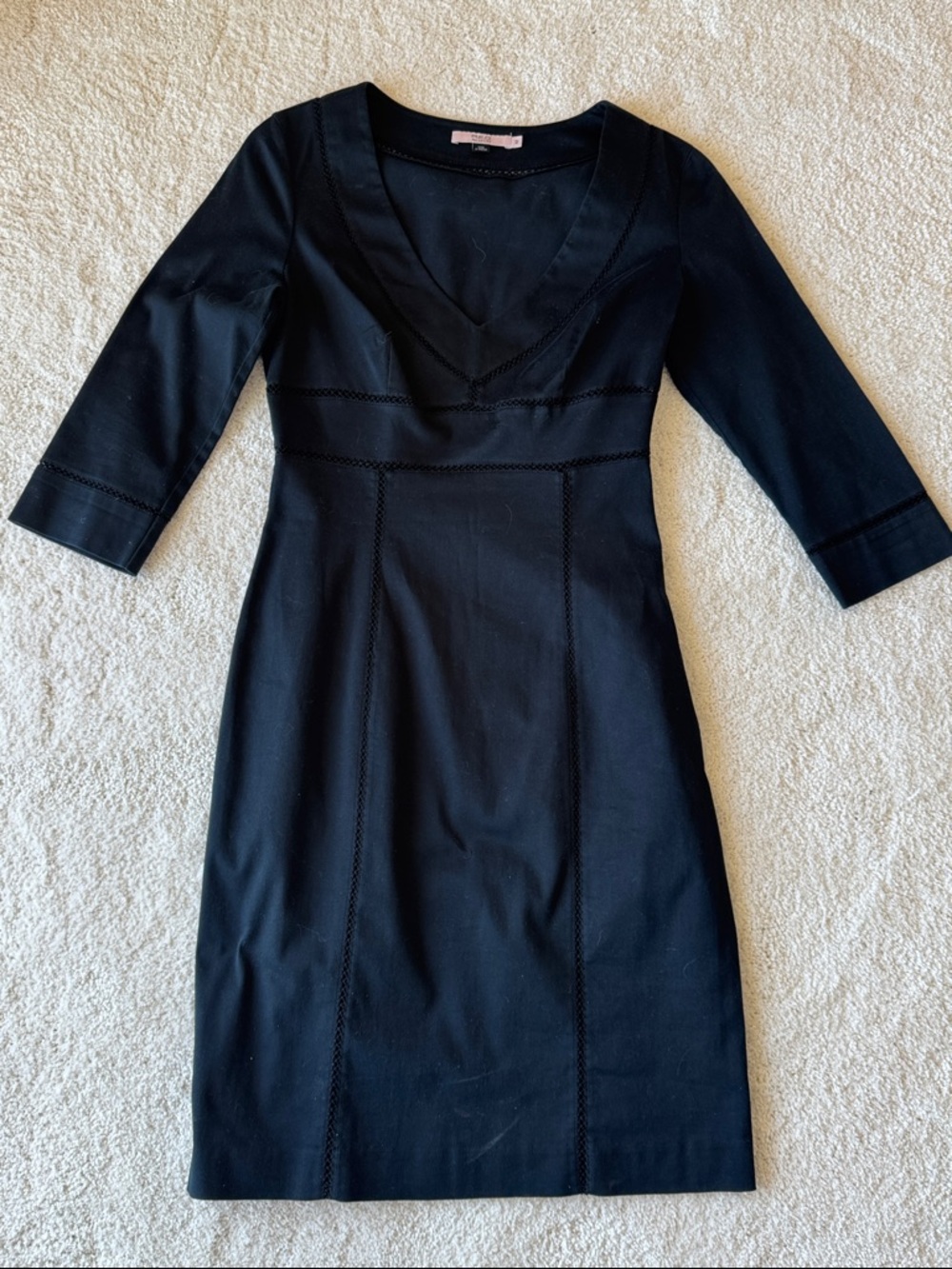 RED Valentino Black V-Neck Long Sleeve Sheath Dress